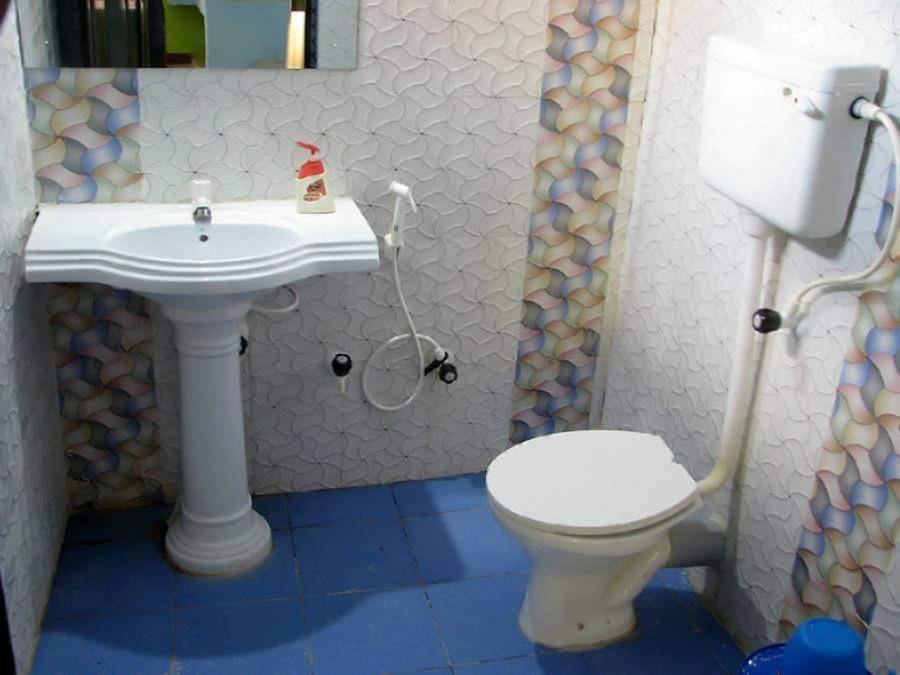 Estuarine Village Resort Satabhaya Ngoại thất bức ảnh