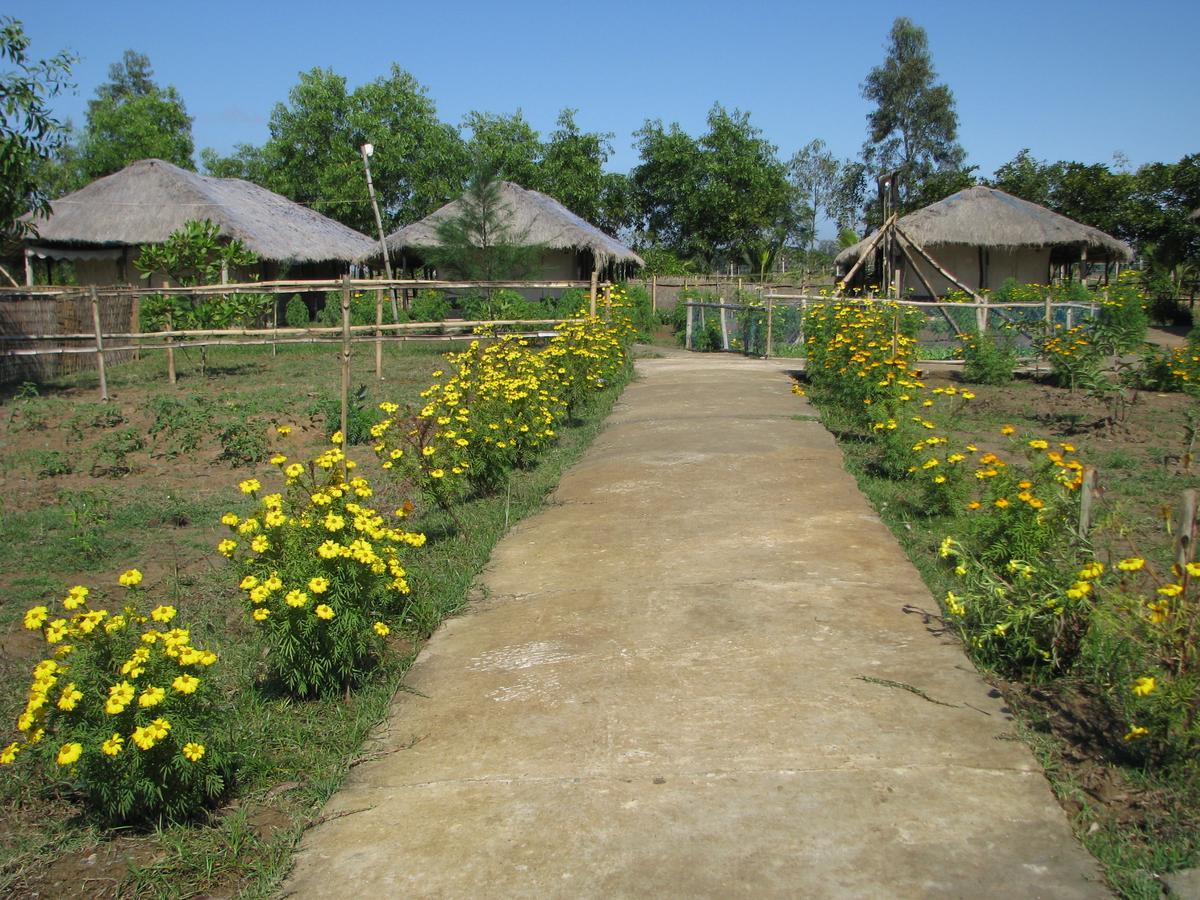 Estuarine Village Resort Satabhaya Phòng bức ảnh